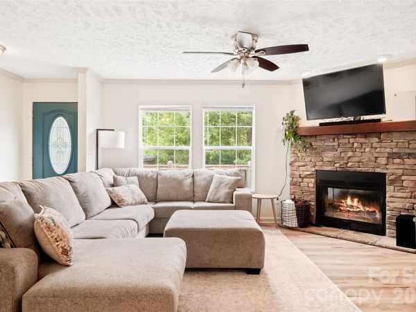 11 Misty Lane, Candler, NC 28715