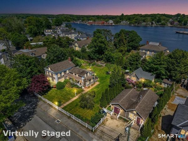 26 Pearl , Mystic, CT 06355