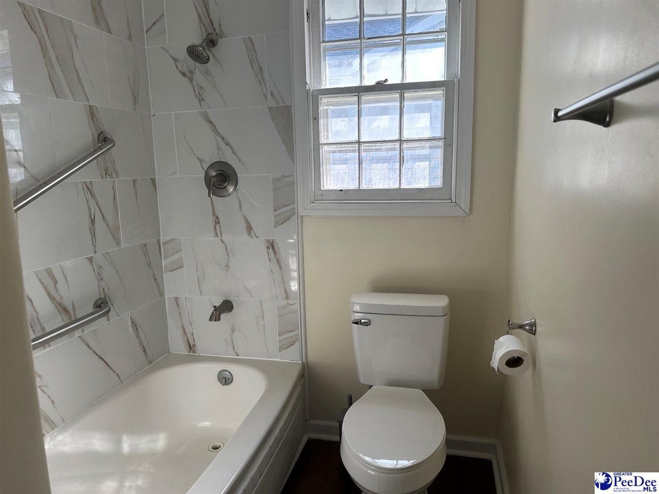 111 C Avenue Photo 10