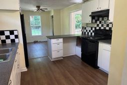 111 C Avenue photo 4
