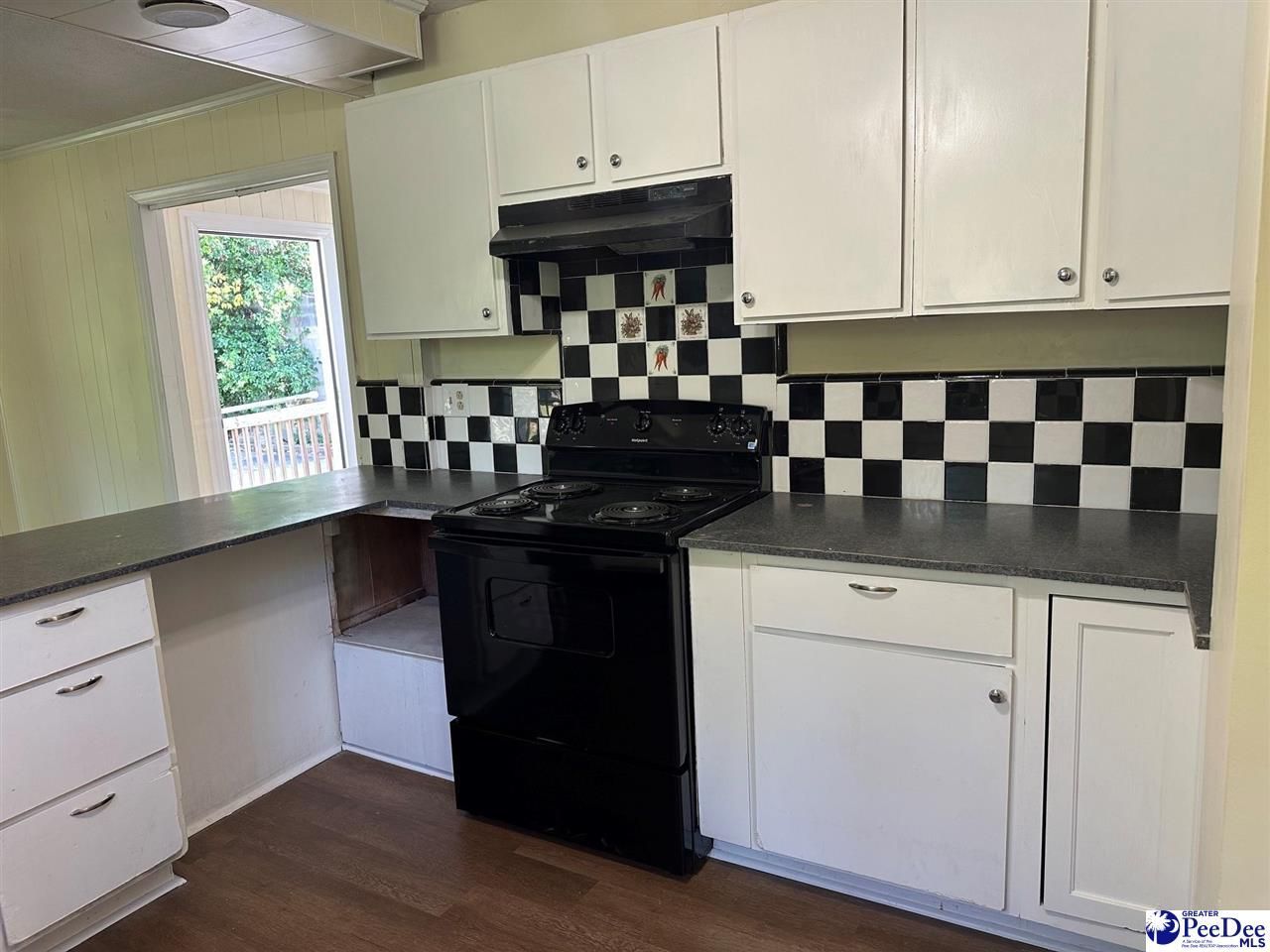 111 C Avenue Photo 5