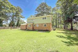 1611 Linden Drive photo 4