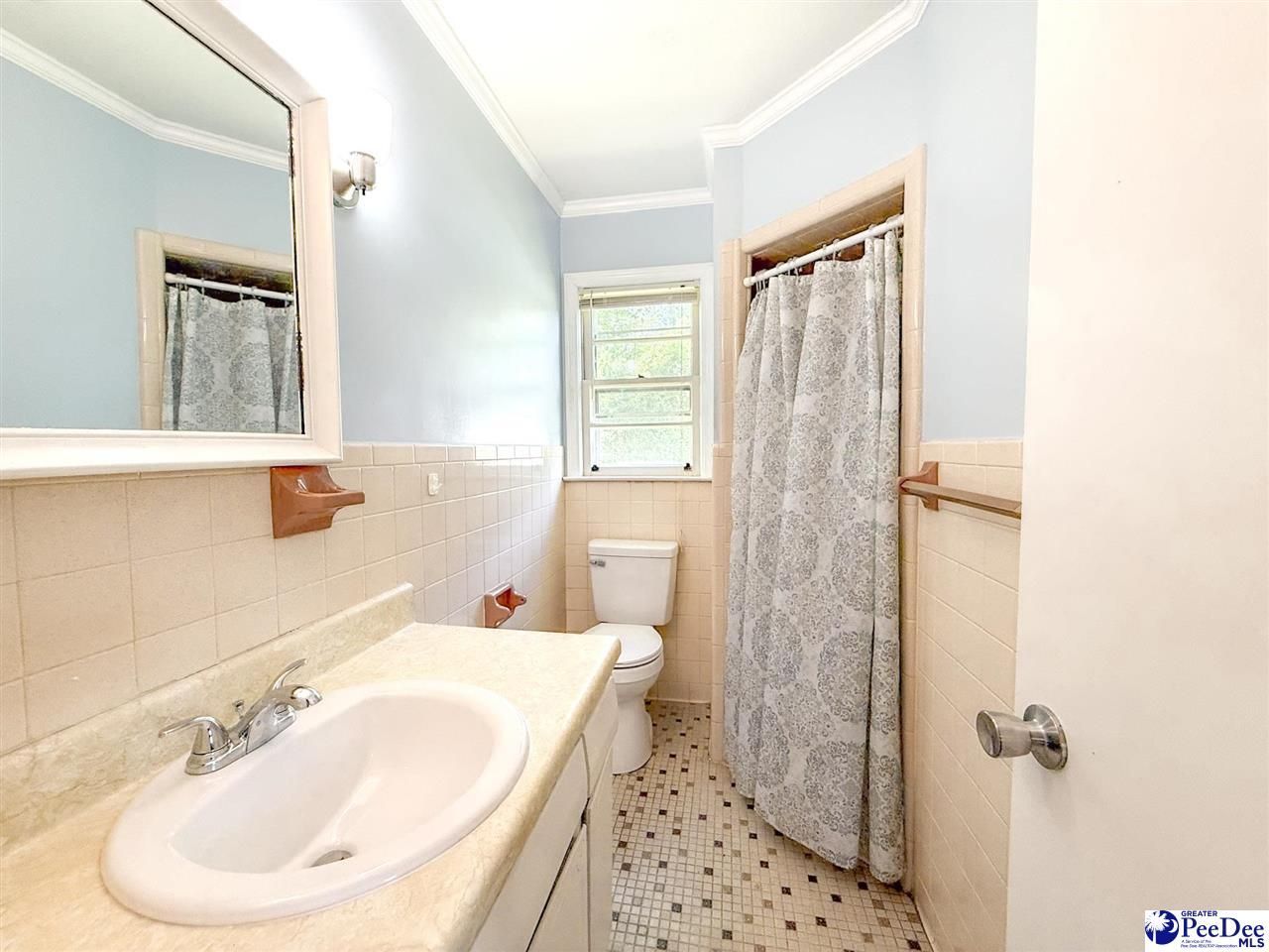 1611 Linden Drive Photo 24