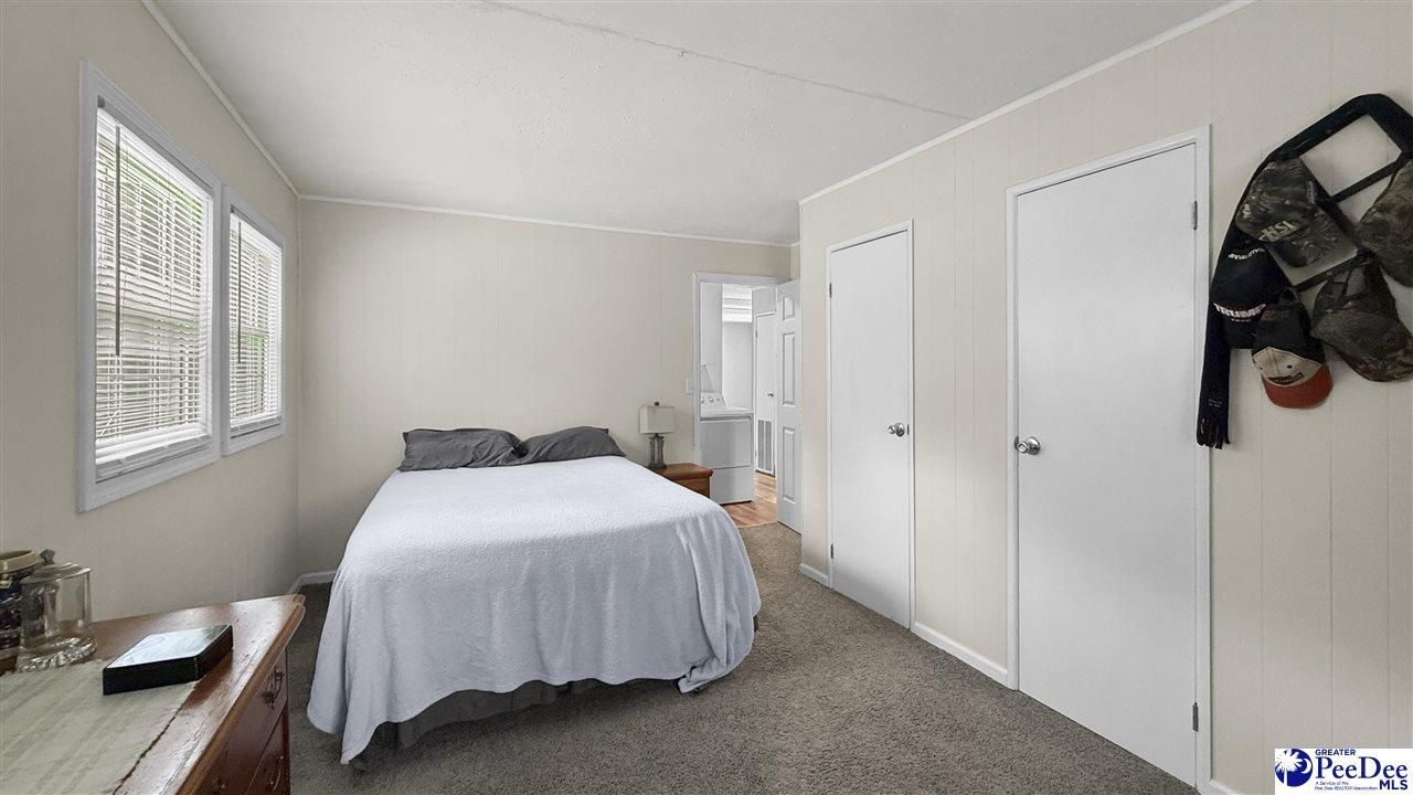 208 Huggins Street Photo 12