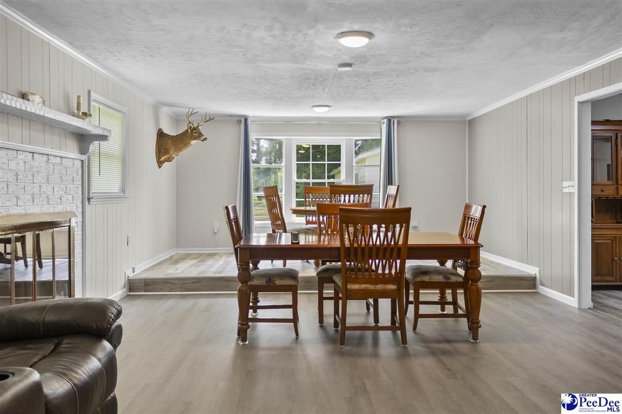 208 Huggins Street Photo 9