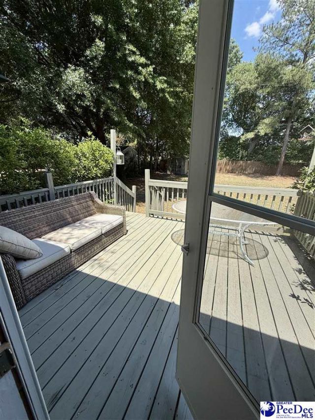 603 Green St Photo 13