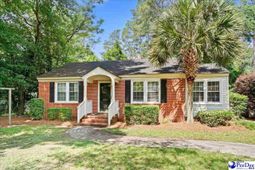 927 Sherwood Dr photo 4