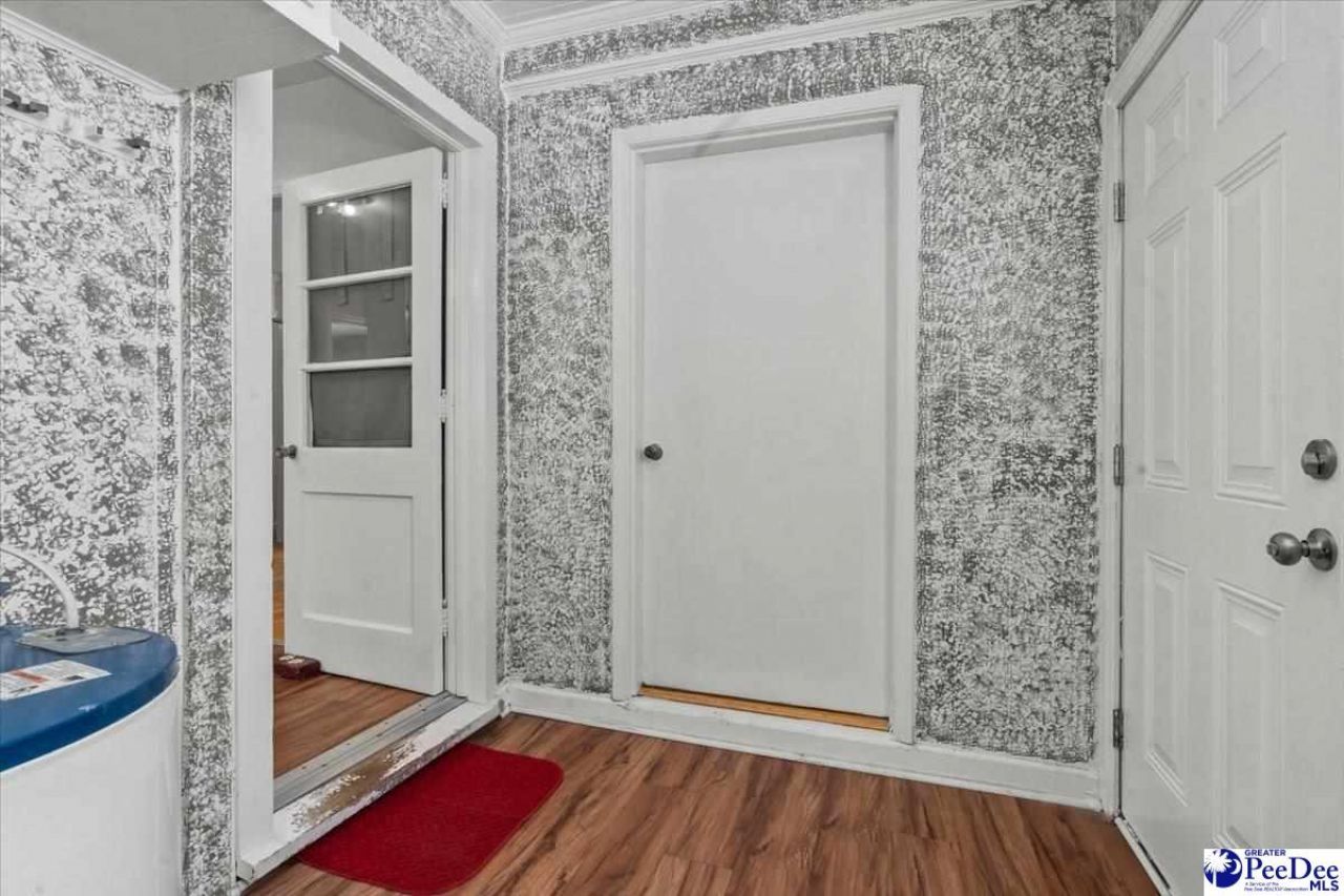 204 Gandy Dr Photo 43