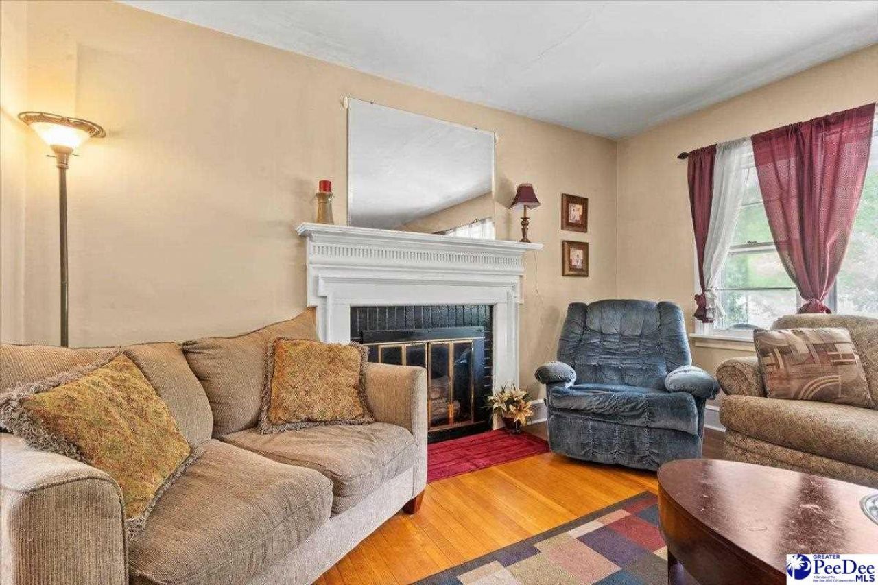 204 Gandy Dr Photo 9