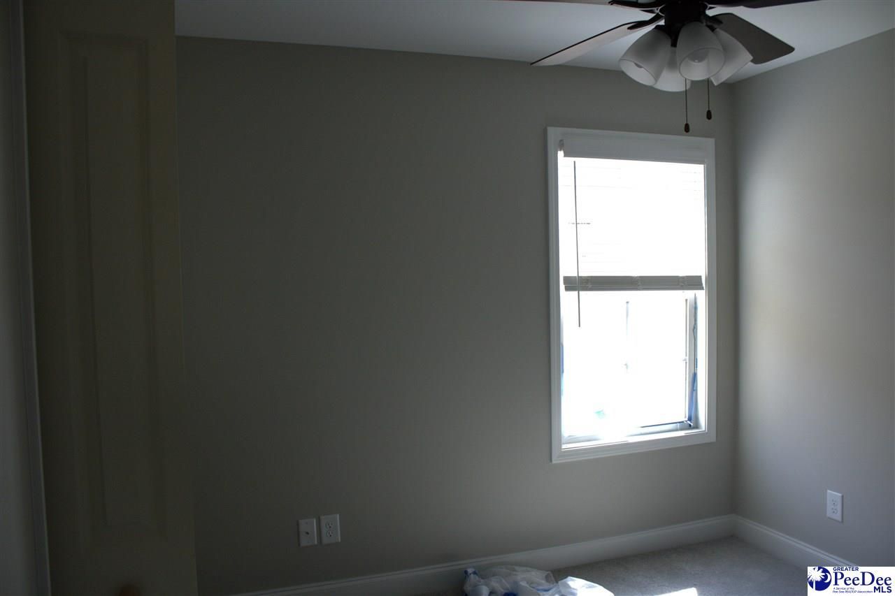 1271 Egrets Point Photo 6