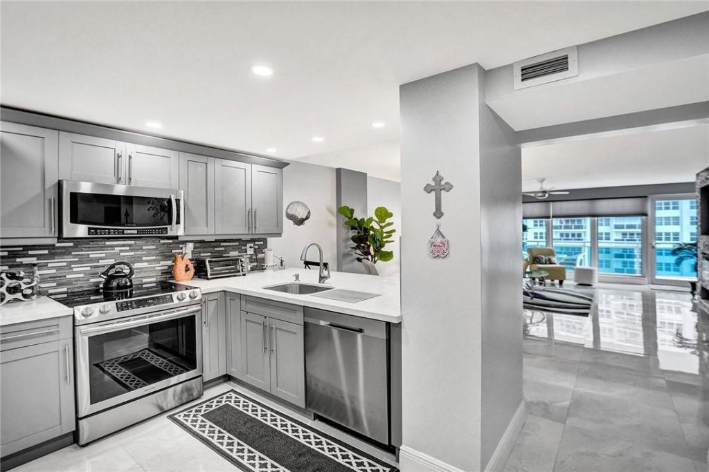 3430 Galt Ocean Drive, Unit 804, Fort Lauderdale, FL 33308 Photo