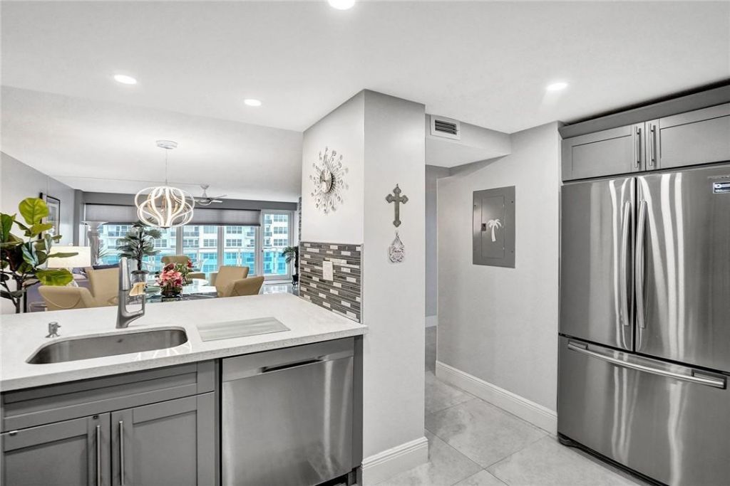3430 Galt Ocean Drive, Unit 804, Fort Lauderdale, FL 33308 Photo
