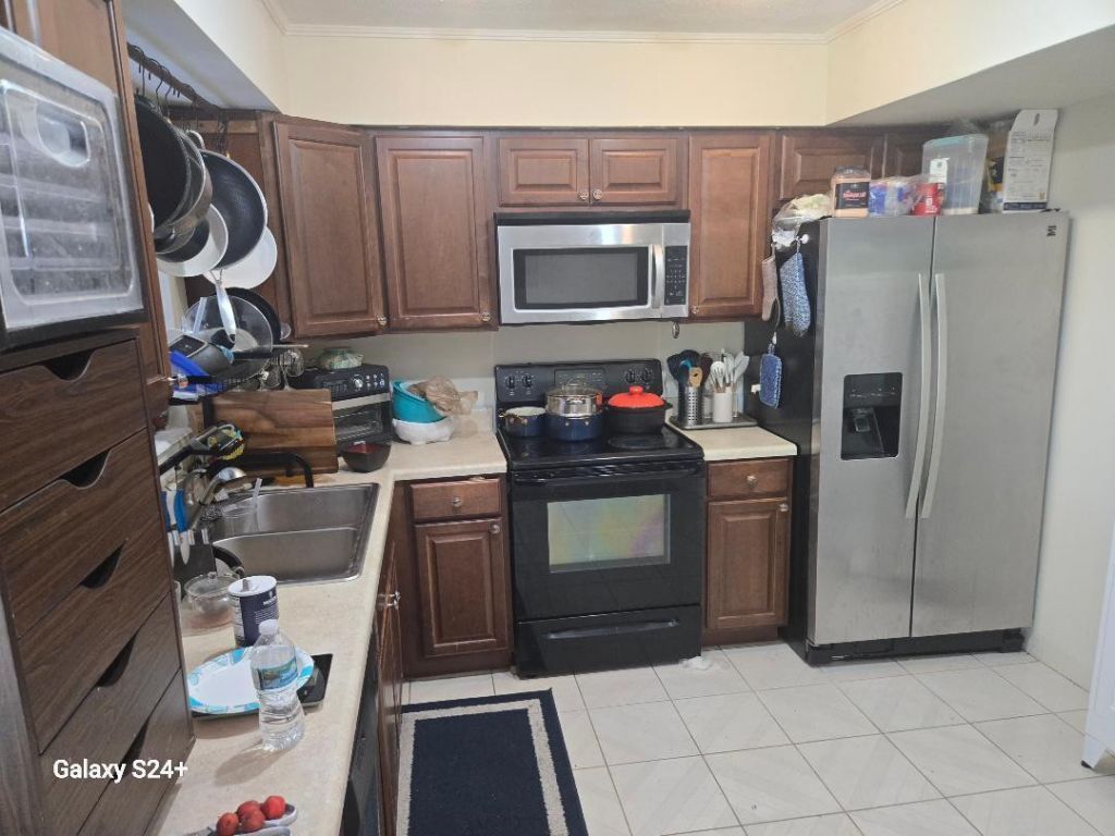 311 NE 42nd Street, Oakland Park, FL 33334 Photo