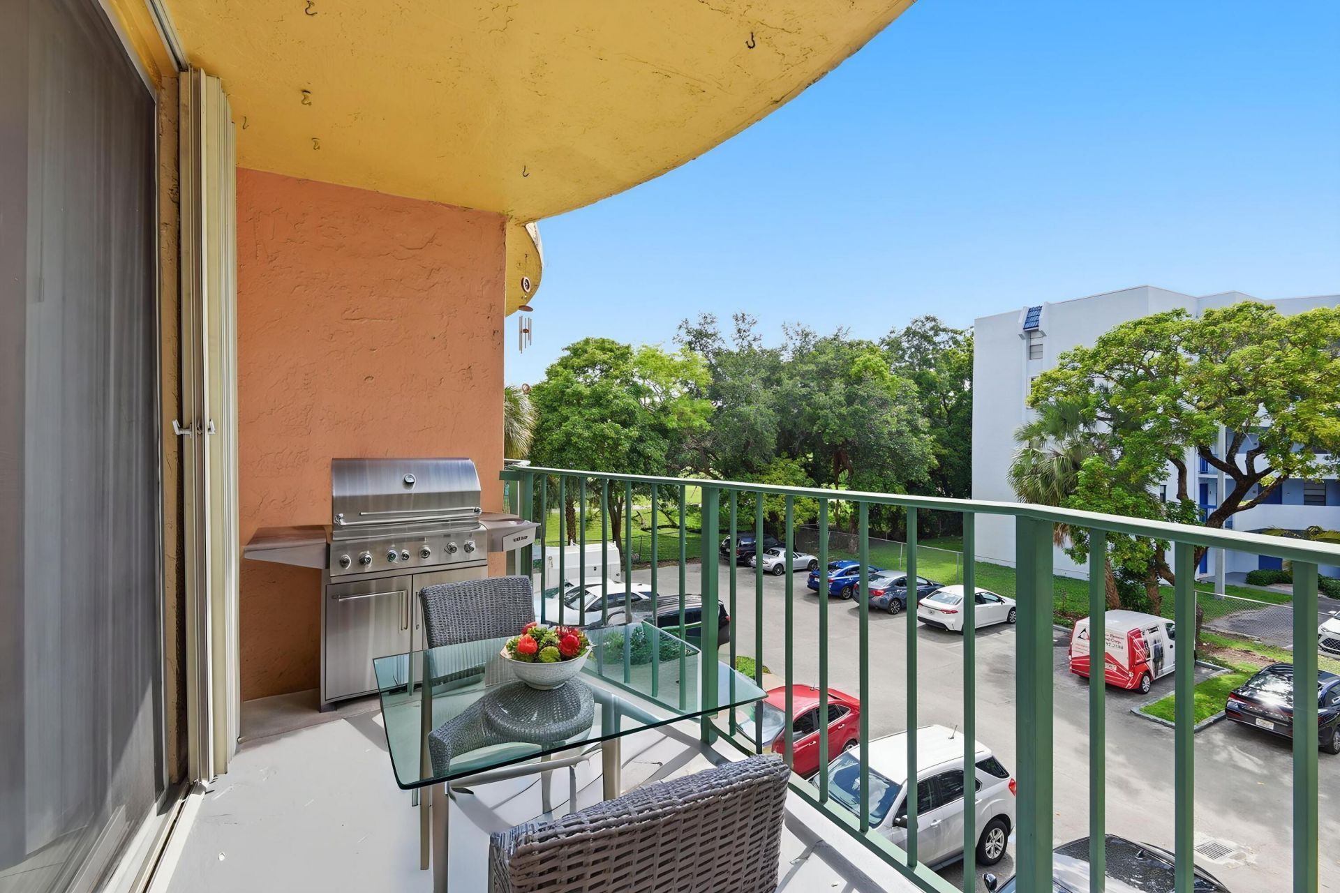 9360 Fontainebleau Boulevard, Unit Apt 310, Miami, FL 33172 Photo