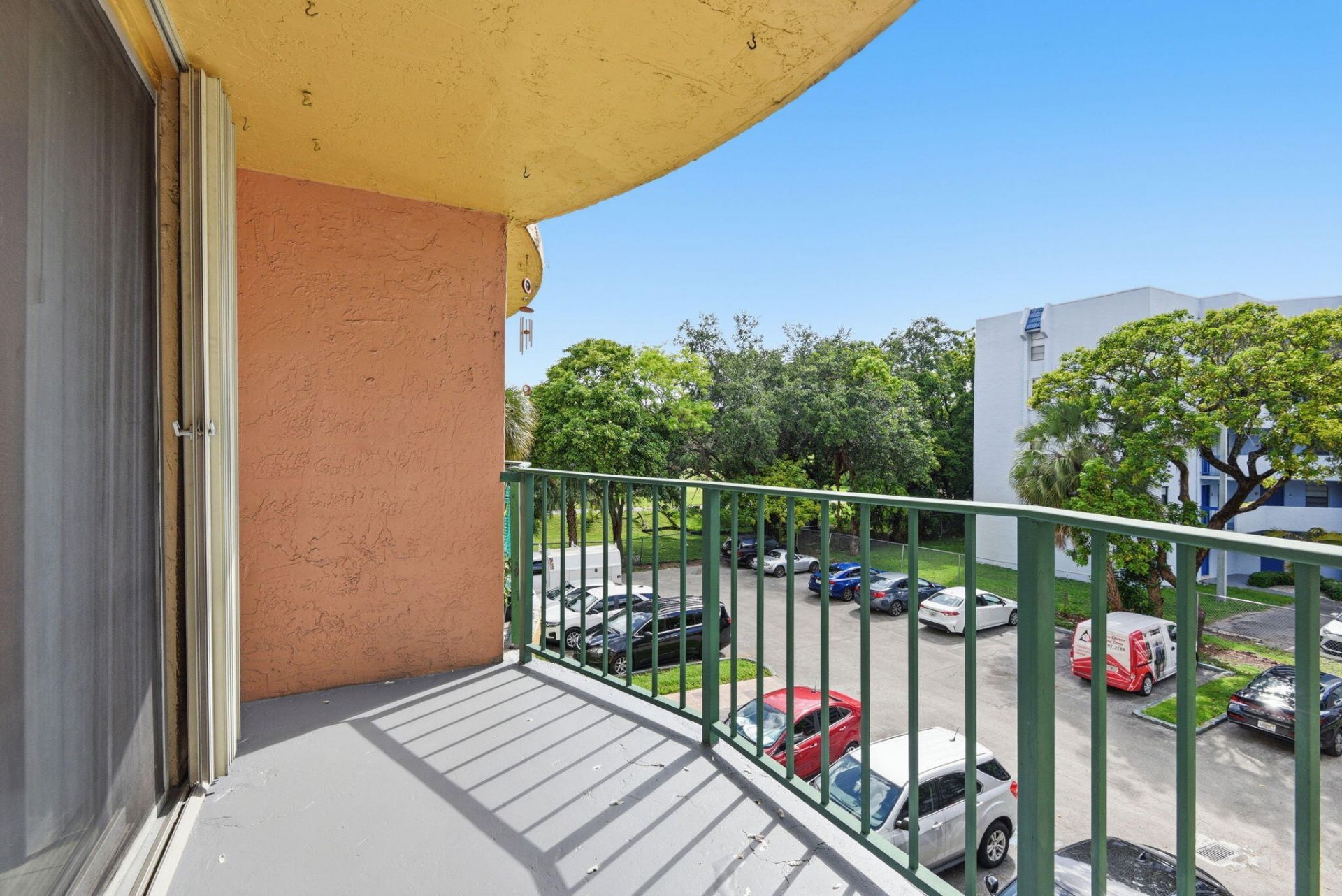 9360 Fontainebleau Boulevard, Unit Apt 310, Miami, FL 33172 Photo