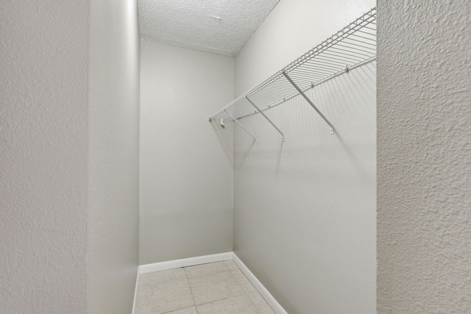 9360 Fontainebleau Boulevard, Unit Apt 310, Miami, FL 33172 Photo