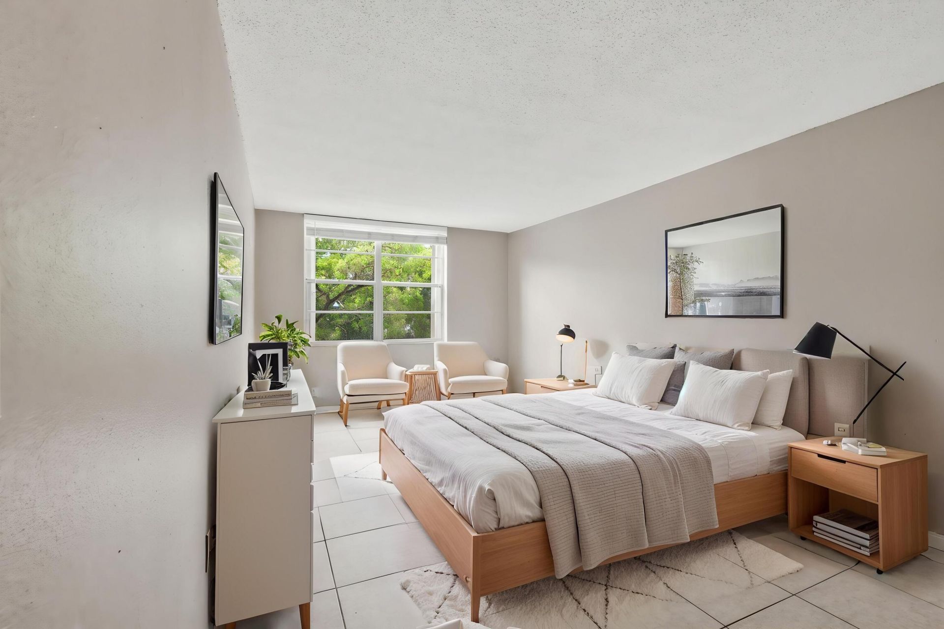 9360 Fontainebleau Boulevard, Unit Apt 310, Miami, FL 33172 Photo