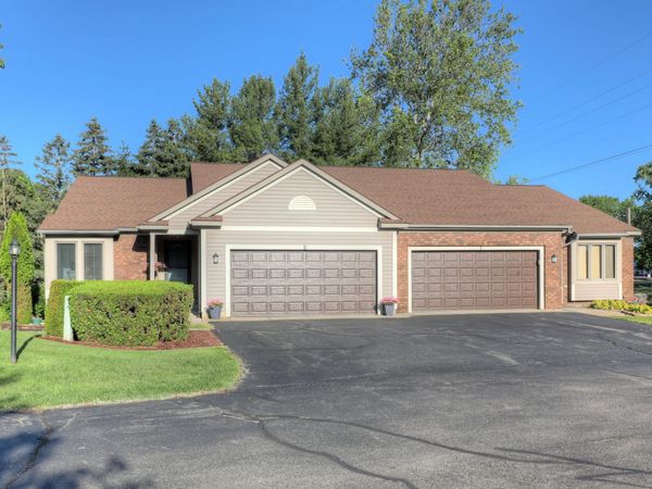 500 W Main Avenue, Unit 2, Zeeland, MI 49464