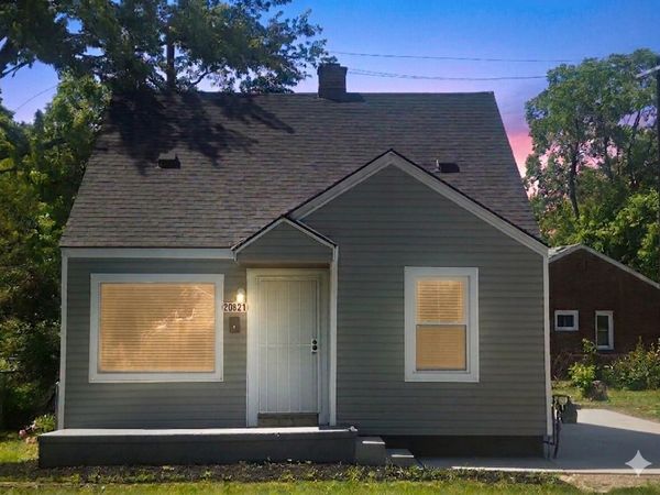 20821 N Pierson Court, Detroit, MI 48228