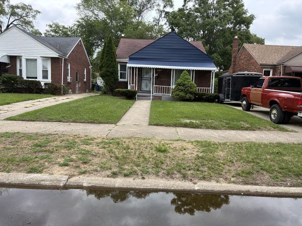 19450 Woodingham Drive, Detroit, MI 48221