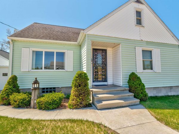 845 Garden Avenue, Manistique, MI 49854