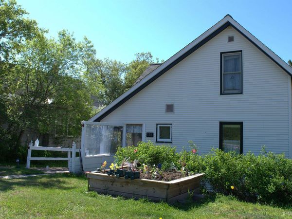 726 N Lincoln Drive, Hancock, MI 49930