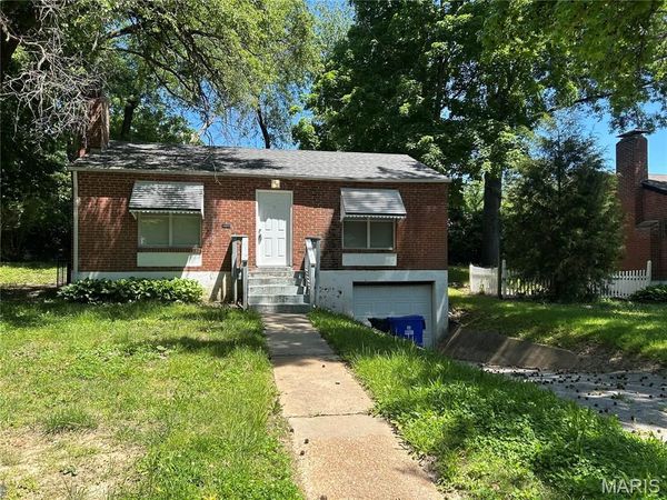 1276 Vaughan Drive , St Louis, MO 63130