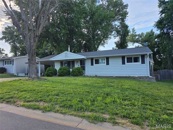 3315 Hannibal Drive , St Charles, MO 63301