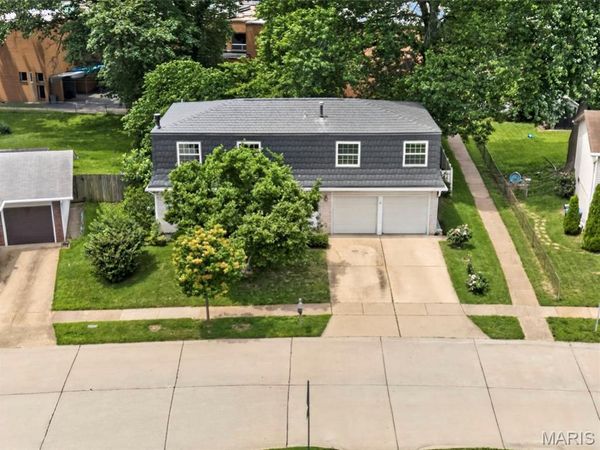 3123 Donnycave Lane , Maryland Heights, MO 63043