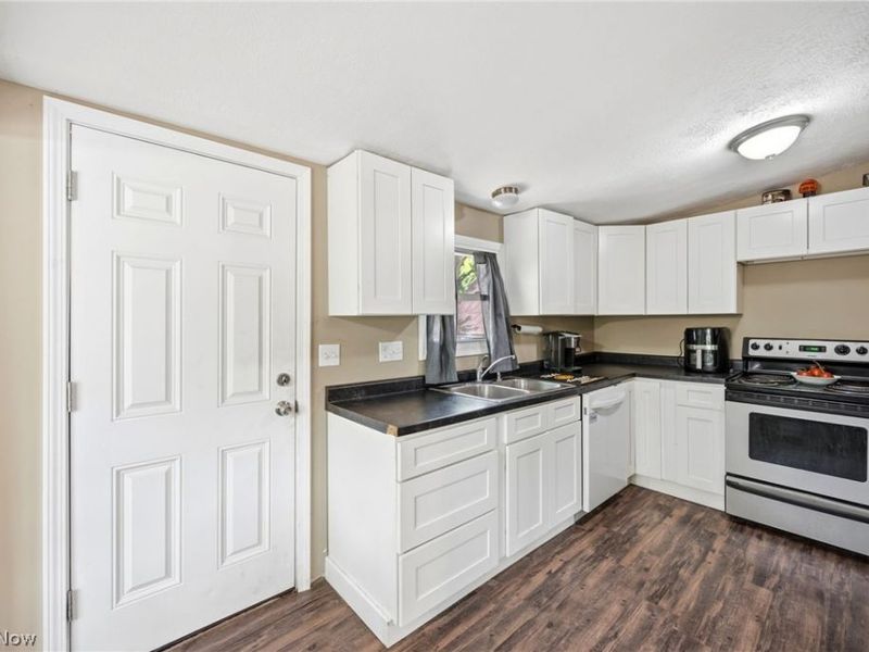388 Prospect Street , Wellington, OH 44090 Photo 12