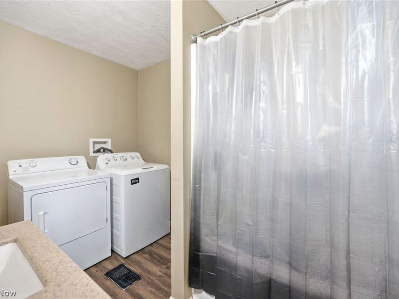 388 Prospect Street , Wellington, OH 44090 Photo 17