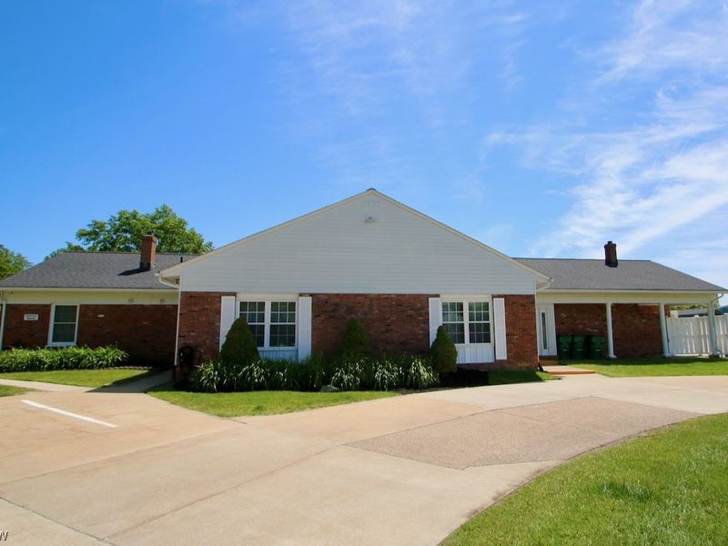 8003 Carriage Circle , Unit D, Mentor, OH 44060 Photo 27