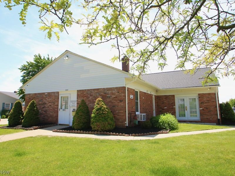 8003 Carriage Circle , Unit D, Mentor, OH 44060 Photo 28