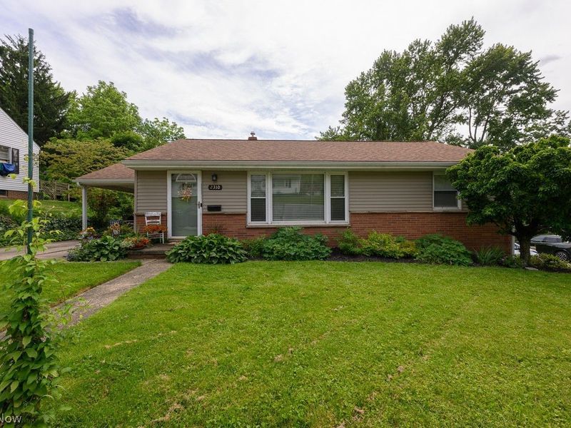 2310 38th Street NW, Canton, OH 44709 Photo 1