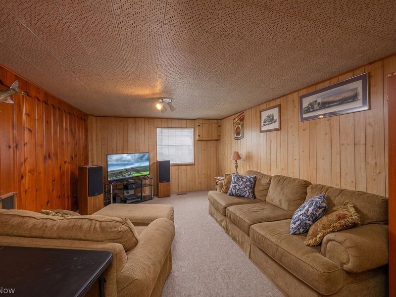 2310 38th Street NW, Canton, OH 44709 Photo 12