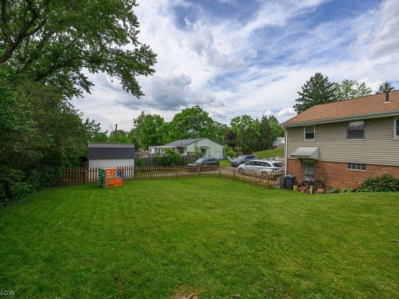 2310 38th Street NW, Canton, OH 44709 Photo 22