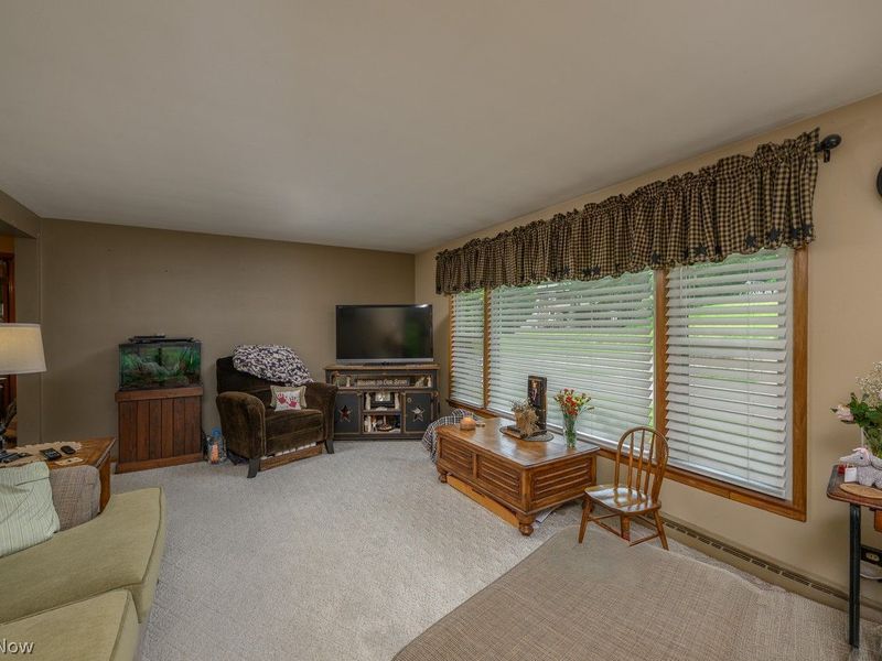 2310 38th Street NW, Canton, OH 44709 Photo 4