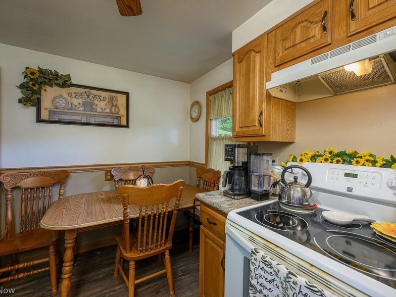 2310 38th Street NW, Canton, OH 44709 Photo 7