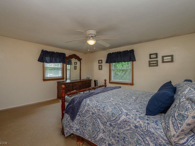 2310 38th Street NW, Canton, OH 44709 Photo 8