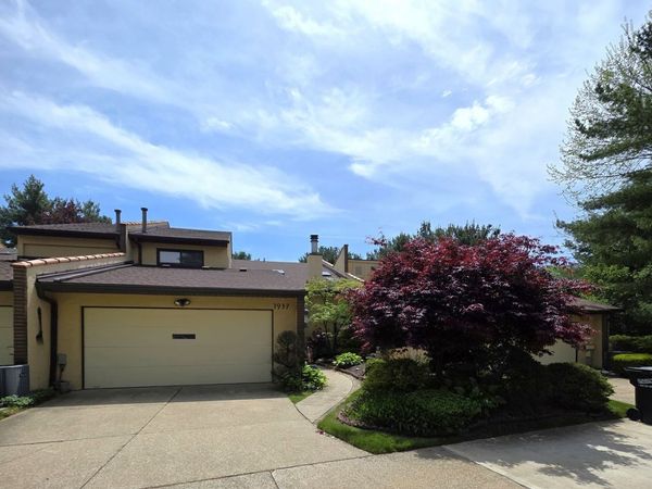 1937 Brookwood Drive , Akron, OH 44313