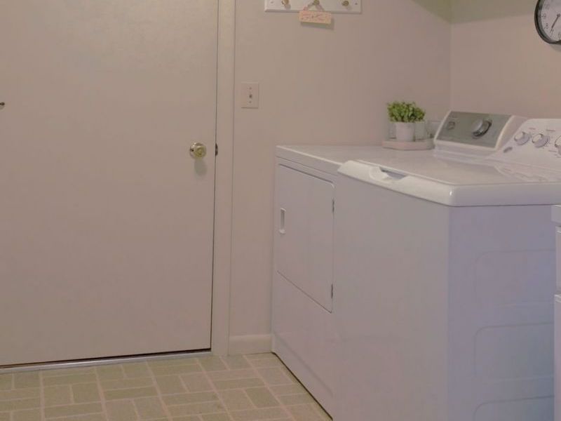 1937 Brookwood Drive , Akron, OH 44313 Photo 25