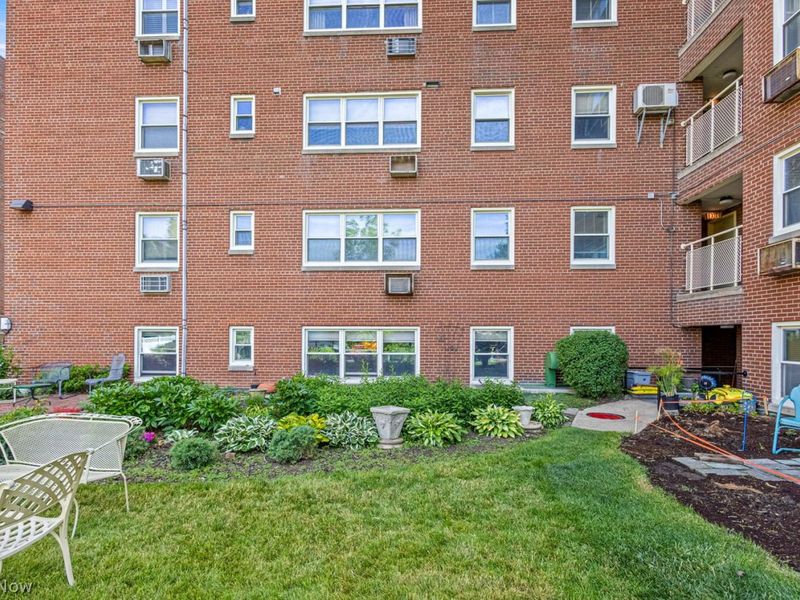 13800 Shaker Boulevard , Unit 208, Cleveland, OH 44120 Photo 24