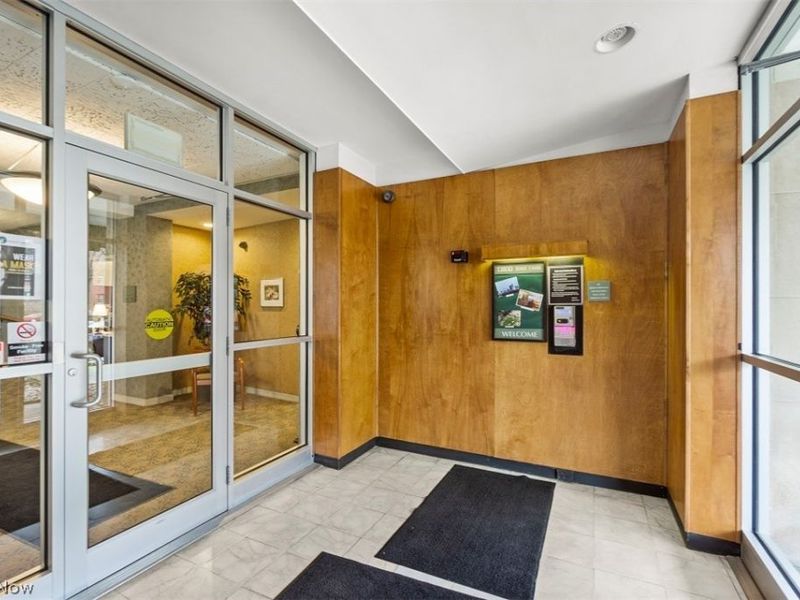13800 Shaker Boulevard, Unit 208, Cleveland, OH 44120 Photo 42