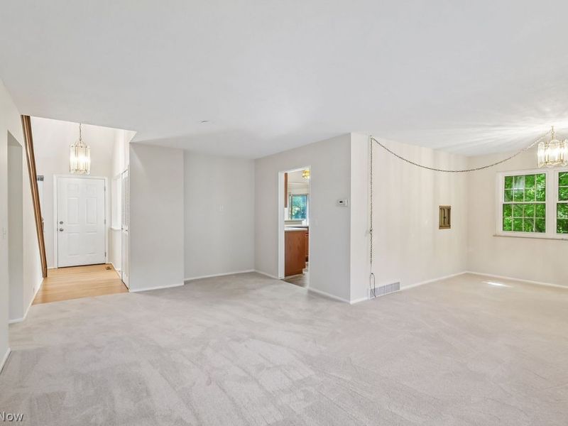 29609 Wellington Drive, North Olmsted, OH 44070 Photo 13