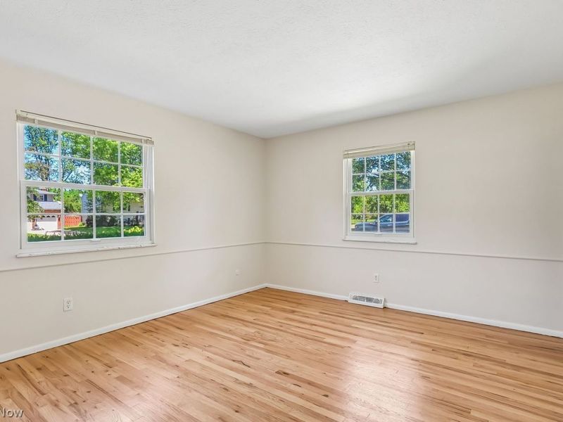 29609 Wellington Drive, North Olmsted, OH 44070 Photo 16