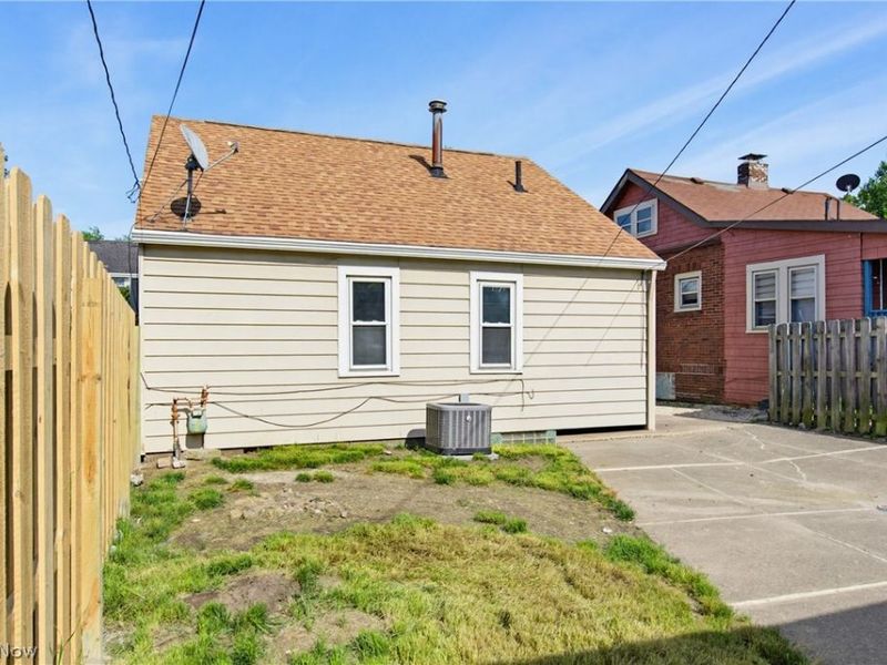 4526 W 172nd , Cleveland, OH 44135 Photo 5