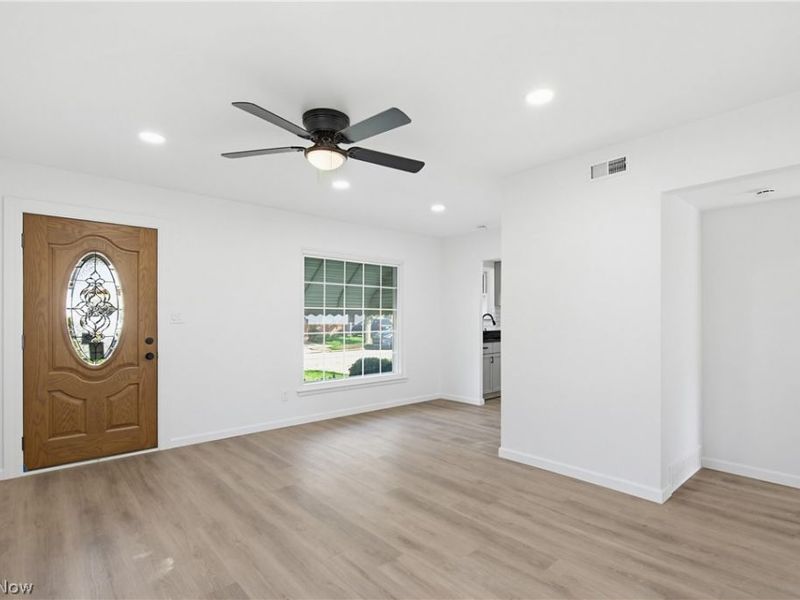 4526 W 172nd , Cleveland, OH 44135 Photo 8