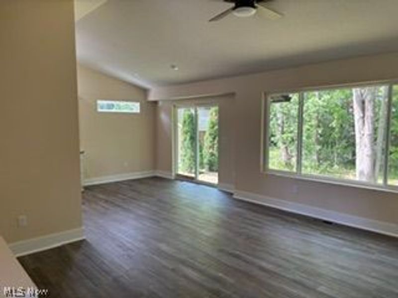 97 Nottingham Street, Tallmadge, OH 44278 Photo 3