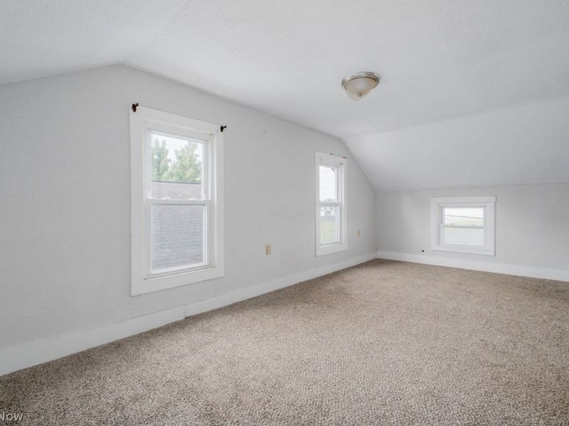 1533 Wayne Avenue NE, Canton, OH 44705 Photo 4