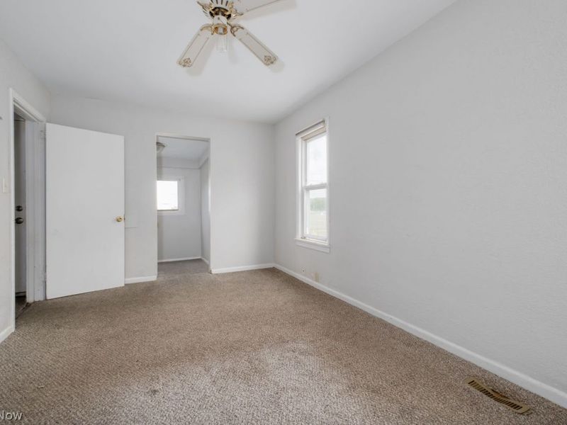 1533 Wayne Avenue NE, Canton, OH 44705 Photo 6